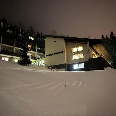 Hotel Horni Pramen Špindlerŭv Mlýn Exterior foto
