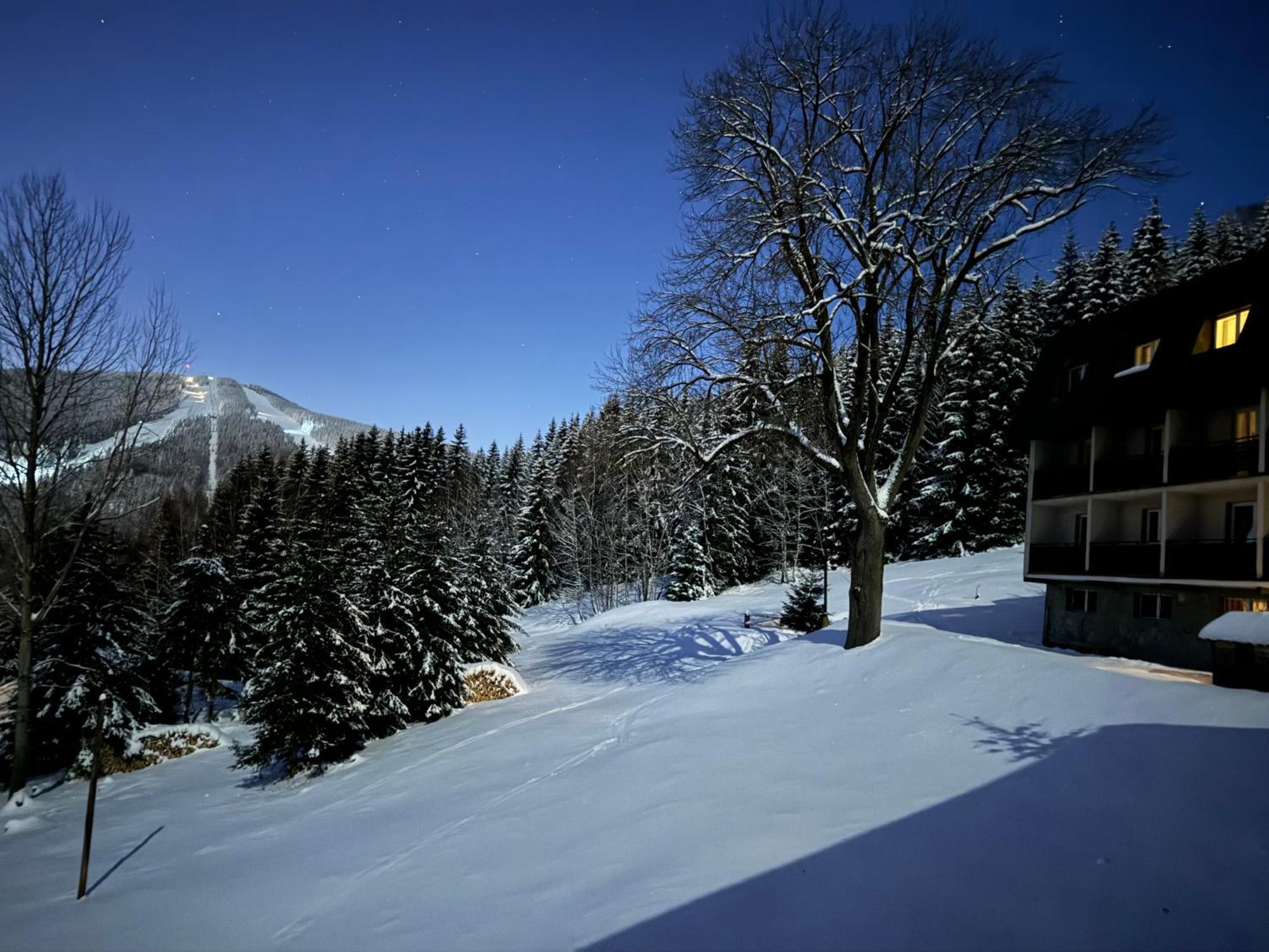 Hotel Horni Pramen Špindlerŭv Mlýn Exterior foto