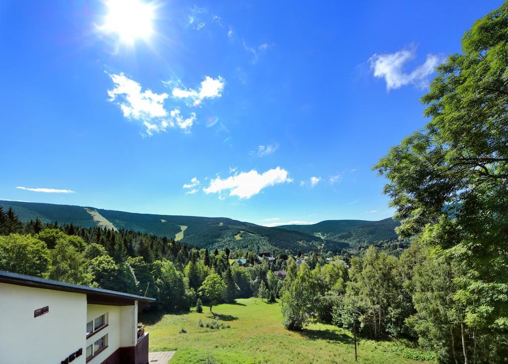 Hotel Horni Pramen Špindlerŭv Mlýn Exterior foto