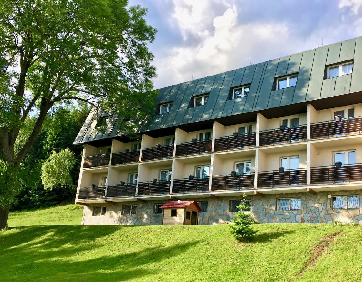 Hotel Horni Pramen Špindlerŭv Mlýn Exterior foto
