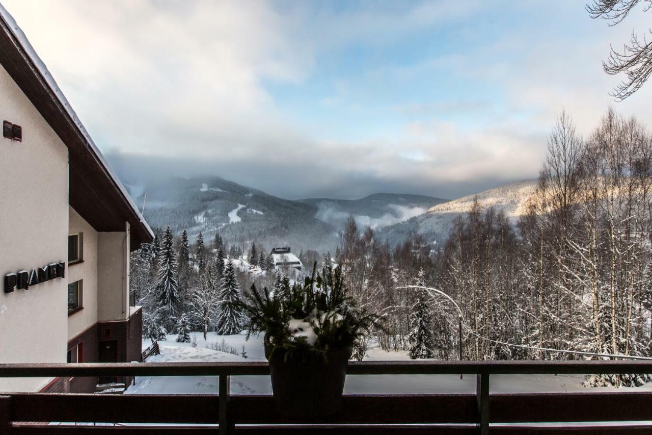 Hotel Horni Pramen Špindlerŭv Mlýn Exterior foto